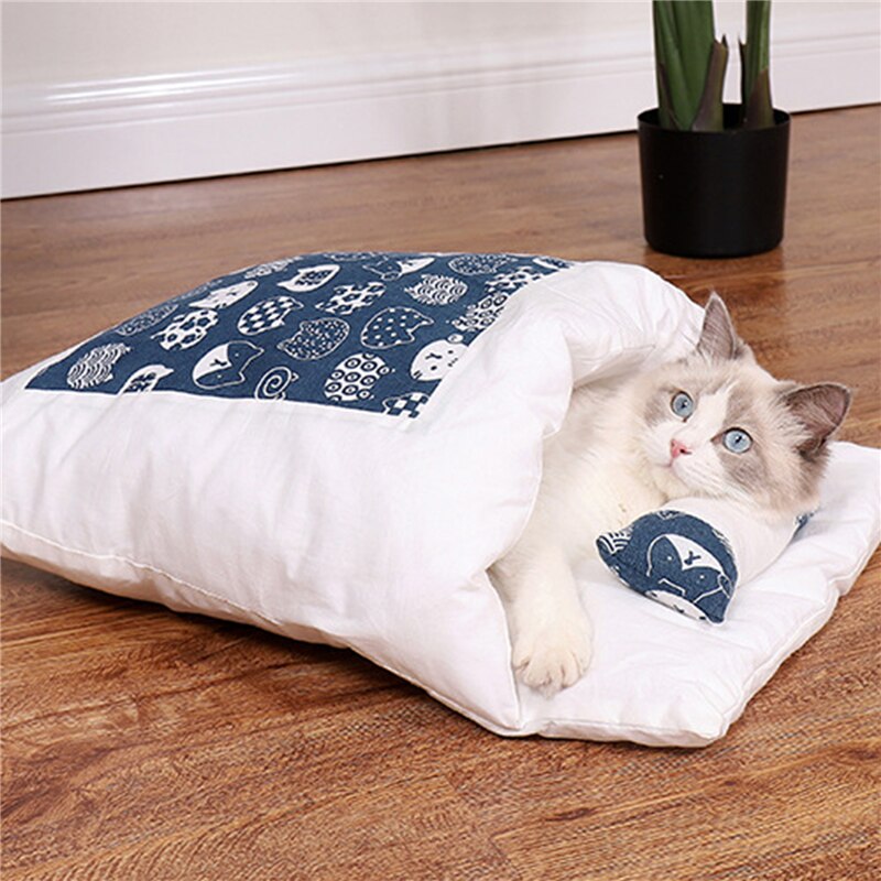 Winter Warm Cat Bed